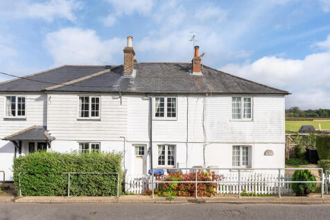 Middle Street, Brockham 2 bed terraced house for sale