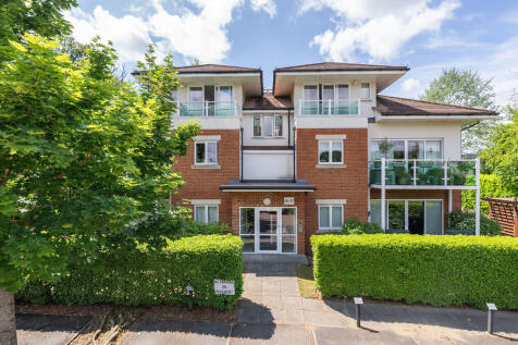 Hill View, Dorking 2 bed apartment for sale