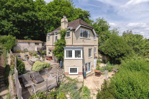 Coldharbour, Dorking 3 bed detached house for sale