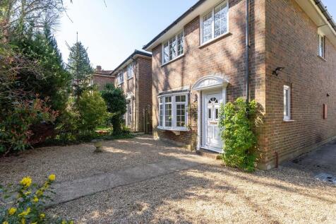 Knoll Road, Dorking 3 bed detached house for sale