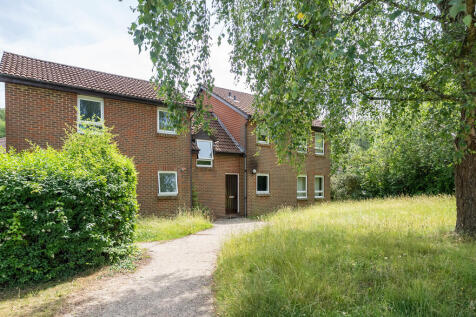 Holmesdale Road, North Holmwood Studio for sale
