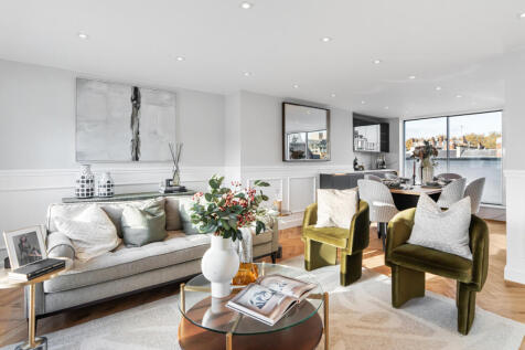 Charles Street, London W1J 3 bed flat for sale