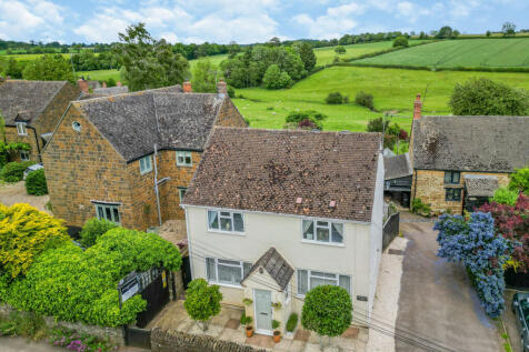 Upper Tadmarton Banbury, Oxon, OX15 5SH 4 bed detached house for sale