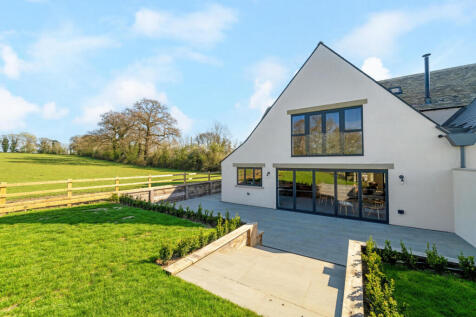 The Britannia, Barnard Gate, Witney... 4 bed semi