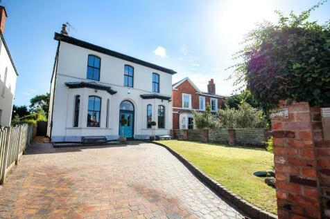 6 bedroom detached house for sale