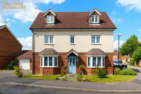 Oak Tree Drive, Hassocks, BN6 5 bed detached house for sale