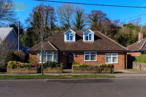 5 bedroom detached bungalow for sale