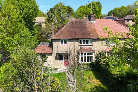 4 bedroom semi-detached house for sale