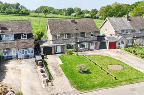 Tiddington, Oxfordshire, OX9 2LY 3 bed semi