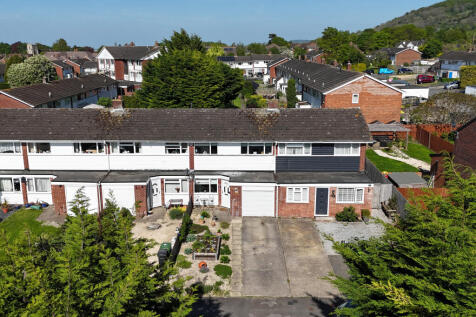 Chinnor, Oxfordshire, OX39 3 bed terraced house for sale
