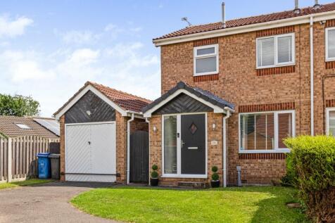 Laurel Close, Gainsborough... 3 bed semi