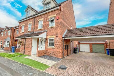 3 bedroom semi-detached house for sale