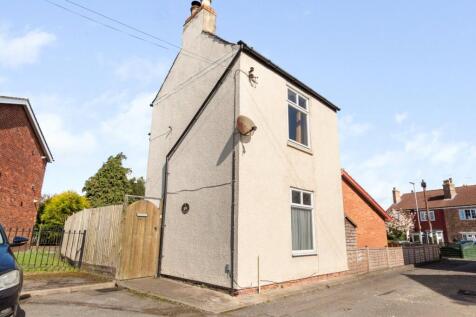 South Street, Morton, DN21 2 bed detached house for sale