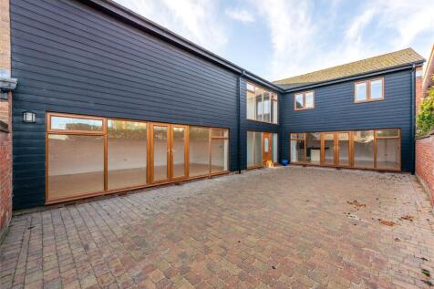 High Street, Arlesey, Bedfordshire, SG15 4 bed detached house for sale