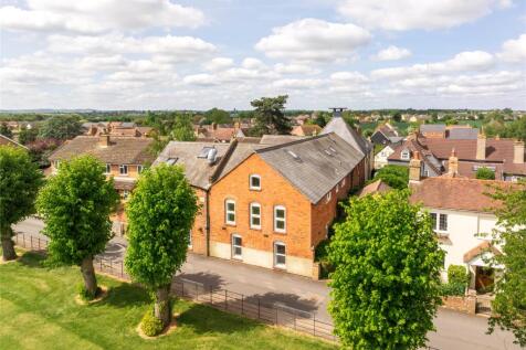 The Maltings, High Street, Henlow... 4 bed terraced house for sale