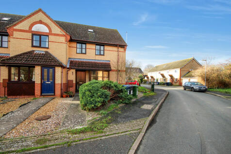 1 bedroom end of terrace house for sale
