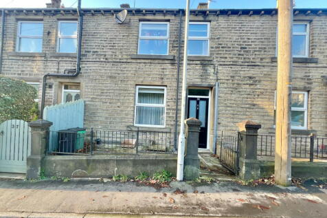 Miry Lane, Thongsbridge, Holmfirth... 3 bed terraced house for sale