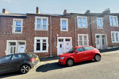 Park Terrace, Swalwell, Newcastle... 2 bed ground floor flat for sale