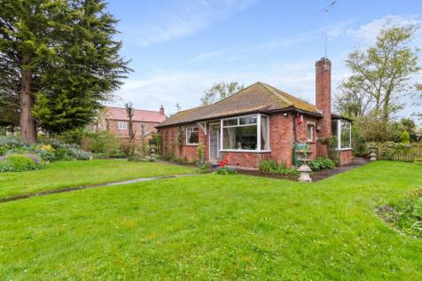 Brigg Road, South Kelsey, Market... 3 bed bungalow for sale