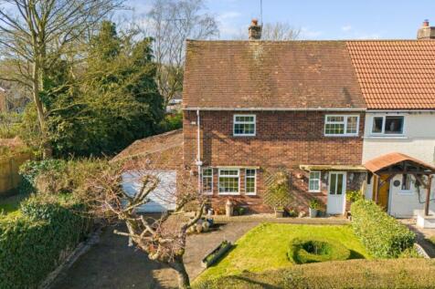 Maltkiln Lane, Elsham, North... 3 bed semi