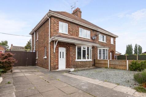 Estate Avenue, Broughton, North... 3 bed semi