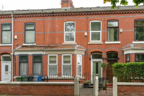 4 bedroom terraced house for sale