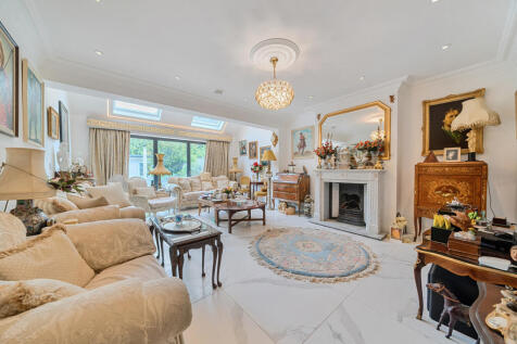 Bittacy Park Avenue, London NW7 3 bed semi