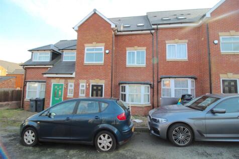5 bedroom terraced house for sale