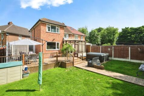 Retford Grove, Birmingham B25 4 bed property for sale