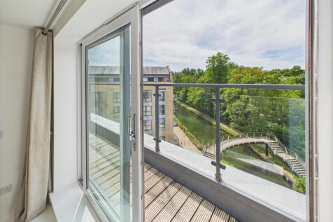 The Embankment, Hemel Hempstead, HP3 1 bed apartment for sale