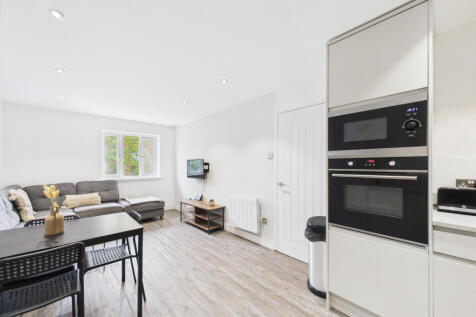 Regency Court Alexandra Road, Hemel... 1 bed apartment for sale