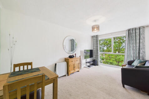 Roydon Court, Hemel Hempstead, HP2 1 bed apartment for sale