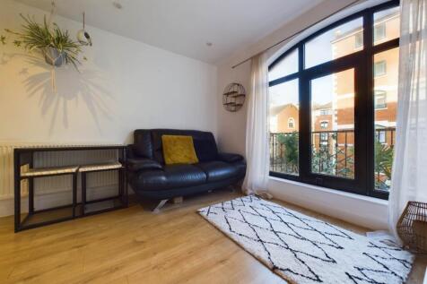 Corner Hall, Hemel Hempstead 1 bed apartment for sale