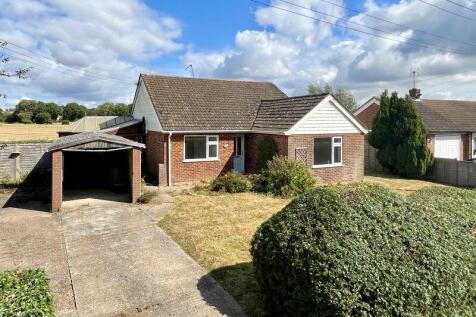 Woodchurch 3 bed detached bungalow for sale