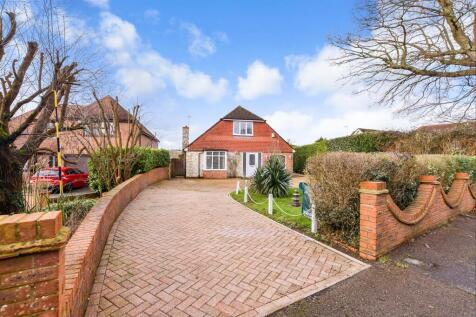 4 bedroom chalet for sale
