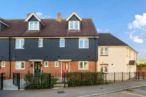 Ryeland Way, Kingsnorth, Ashford TN25 4 bed townhouse for sale