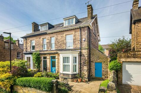 5 bedroom semi-detached house for sale
