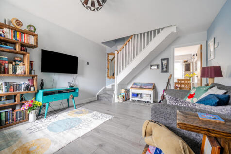 Archer Court, Bristol BS30 2 bed end of terrace house for sale