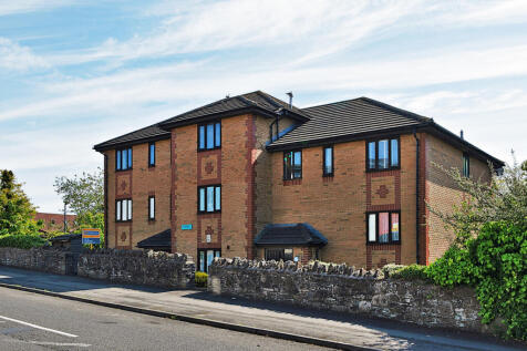 Memorial Court, Bristol BS15 1 bed apartment for sale