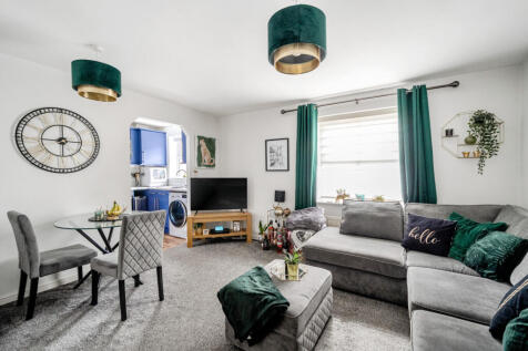 Britton Gardens, Somerset BS15 2 bed apartment for sale