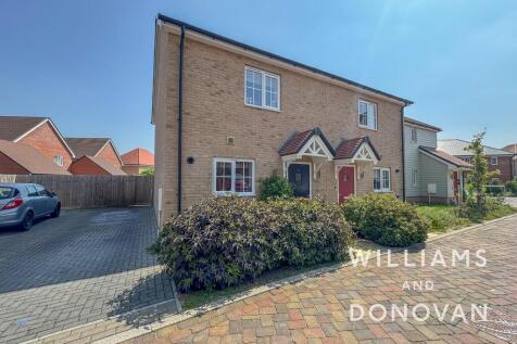 Margaret Road, Rochford 2 bed end of terrace house for sale