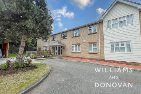 Oak Lodge, Southend Road, Hockley 1 bed flat for sale
