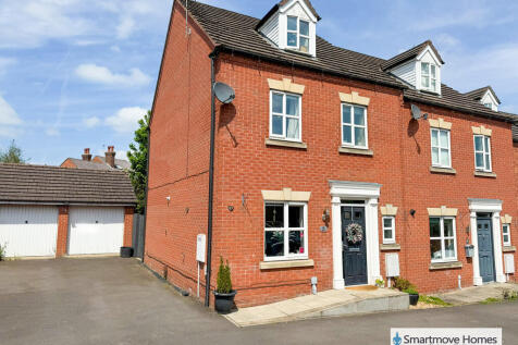 4 bedroom town house for sale