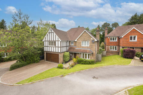 5 bedroom detached house for sale