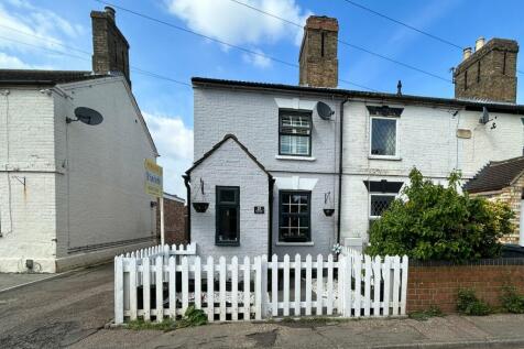 St Johns Street, Biggleswade, SG18 2 bed end of terrace house for sale