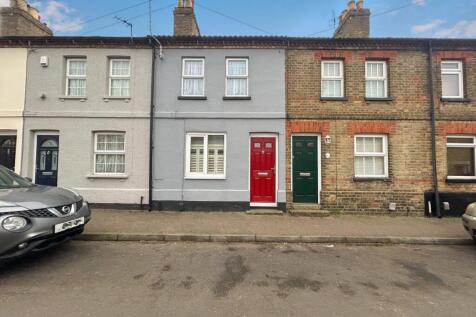 Lawrence Road, Biggleswade, SG18 2 bed terraced house for sale