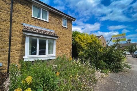 Laburnum Road, Sandy, SG19 3 bed end of terrace house for sale