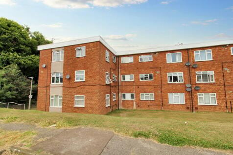 Upper Maylins, Letchworth Garden... 3 bed apartment for sale