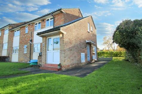 2 bedroom ground floor maisonette for sale