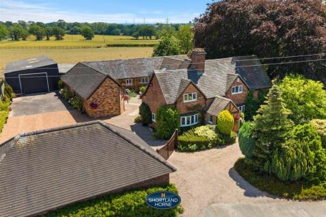 Park Lane, Coventry CV7 4 bed detached house for sale